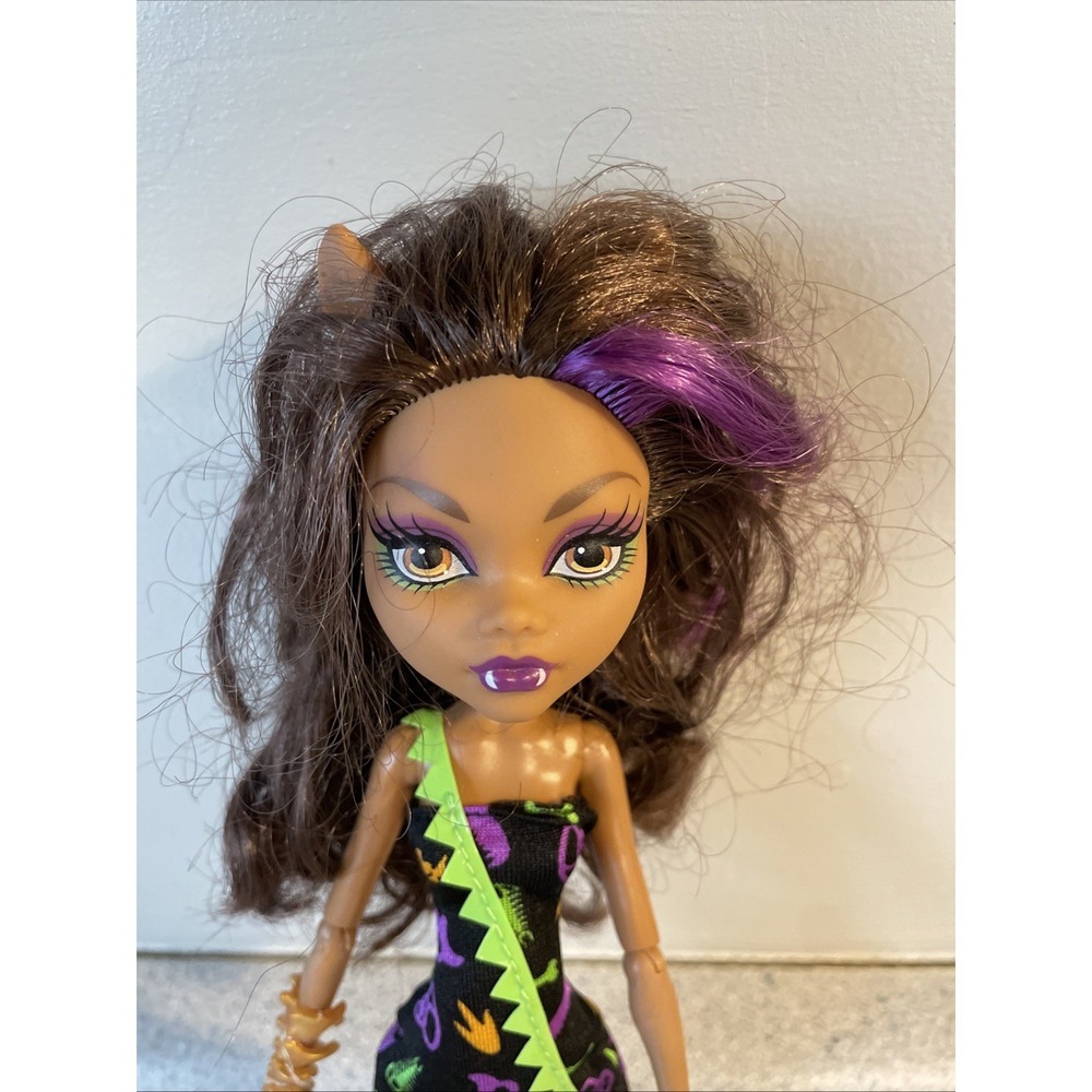 Monster High Clawdeen Wolf Freaky Field Trip doll with outfit Purple Green - Picture 2 of 4